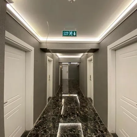 Park Milano 4*