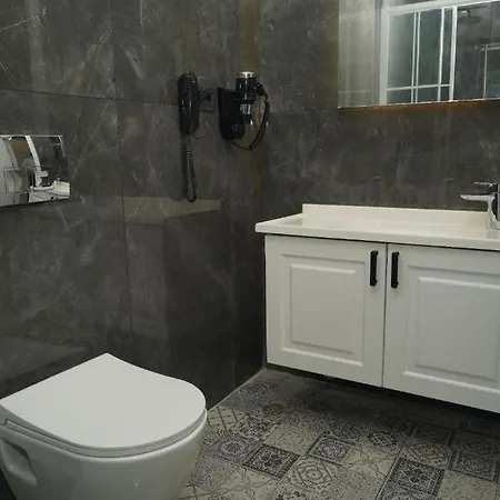 Park Milano 4*