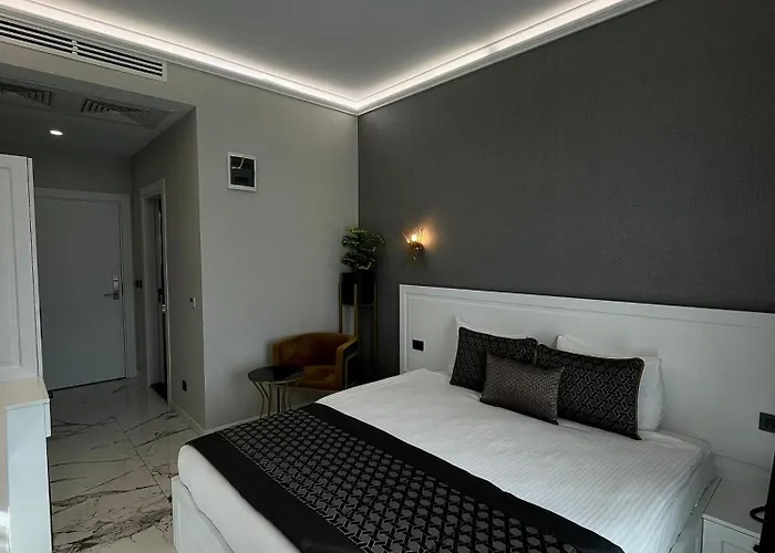 Park Milano Hotel Esmirna