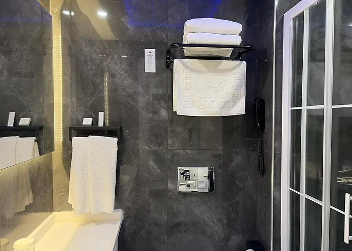 Park Milano Hotel 4*